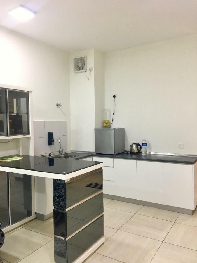 Pm Octagon & 2 Apartment